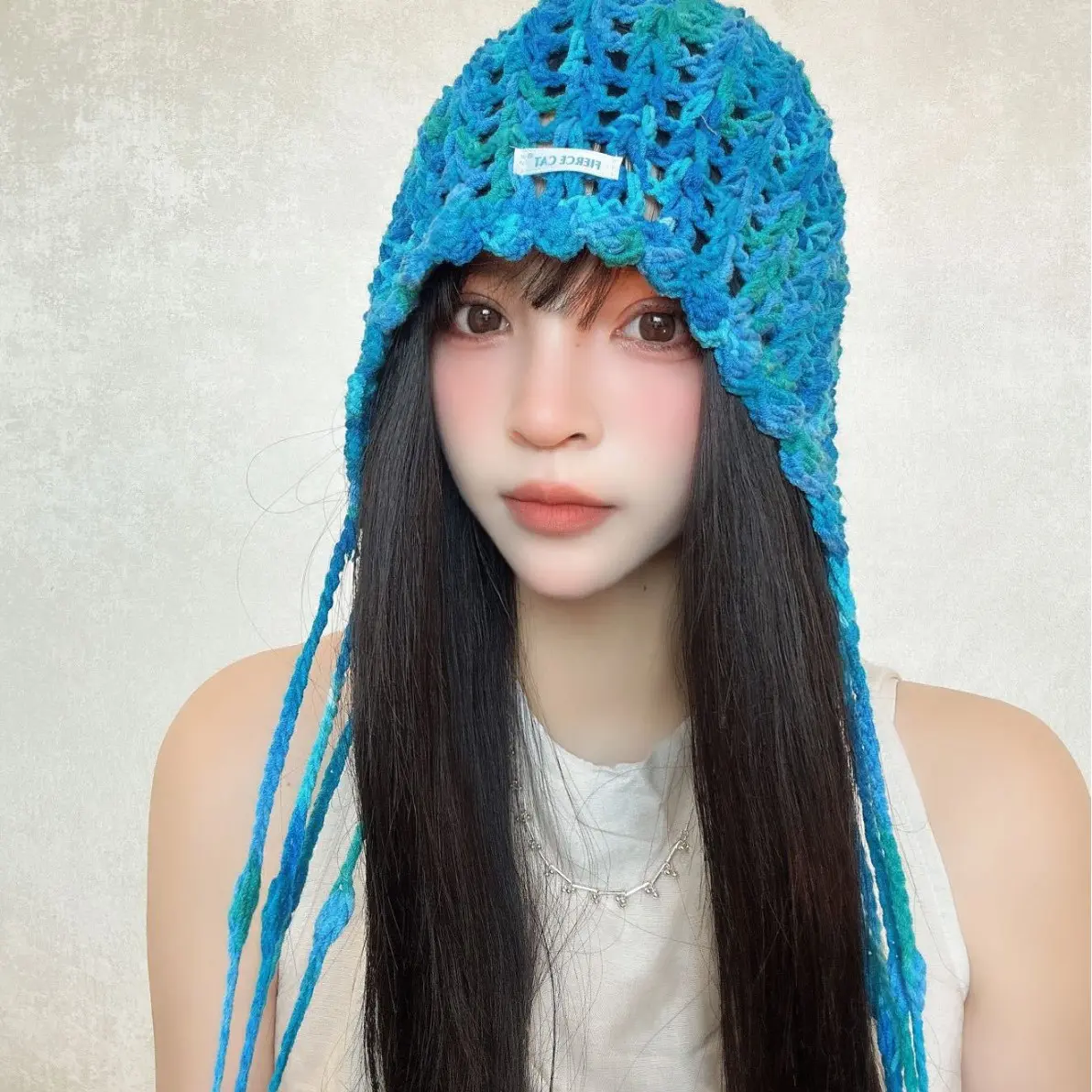 Fashionable Tassel Versatile Hollow Top Hat for Women's Personality, Sweet and Cool Knitted Yarn Hat, Korean Pullover Hat