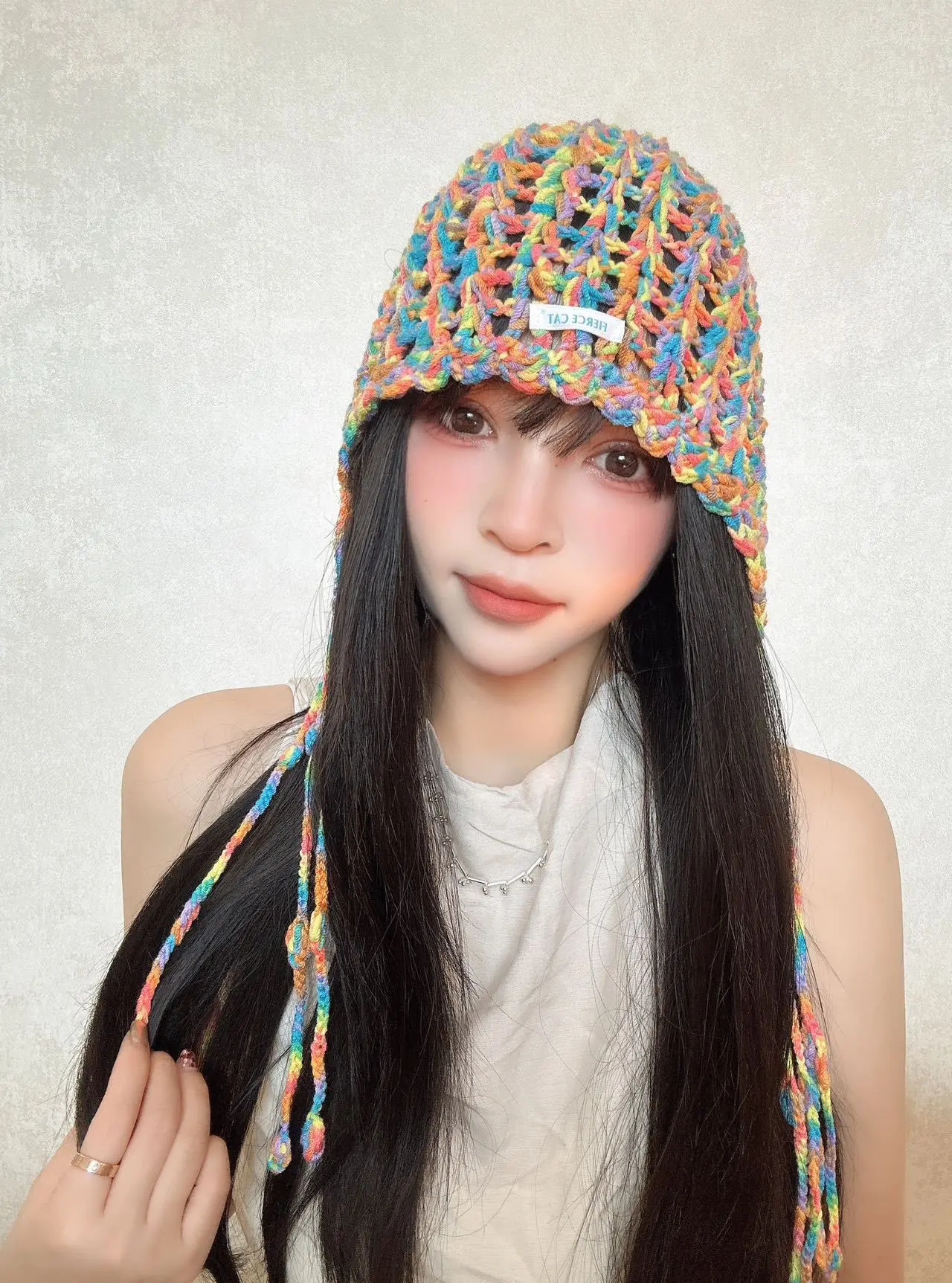 Fashionable Tassel Versatile Hollow Top Hat for Women's Personality, Sweet and Cool Knitted Yarn Hat, Korean Pullover Hat