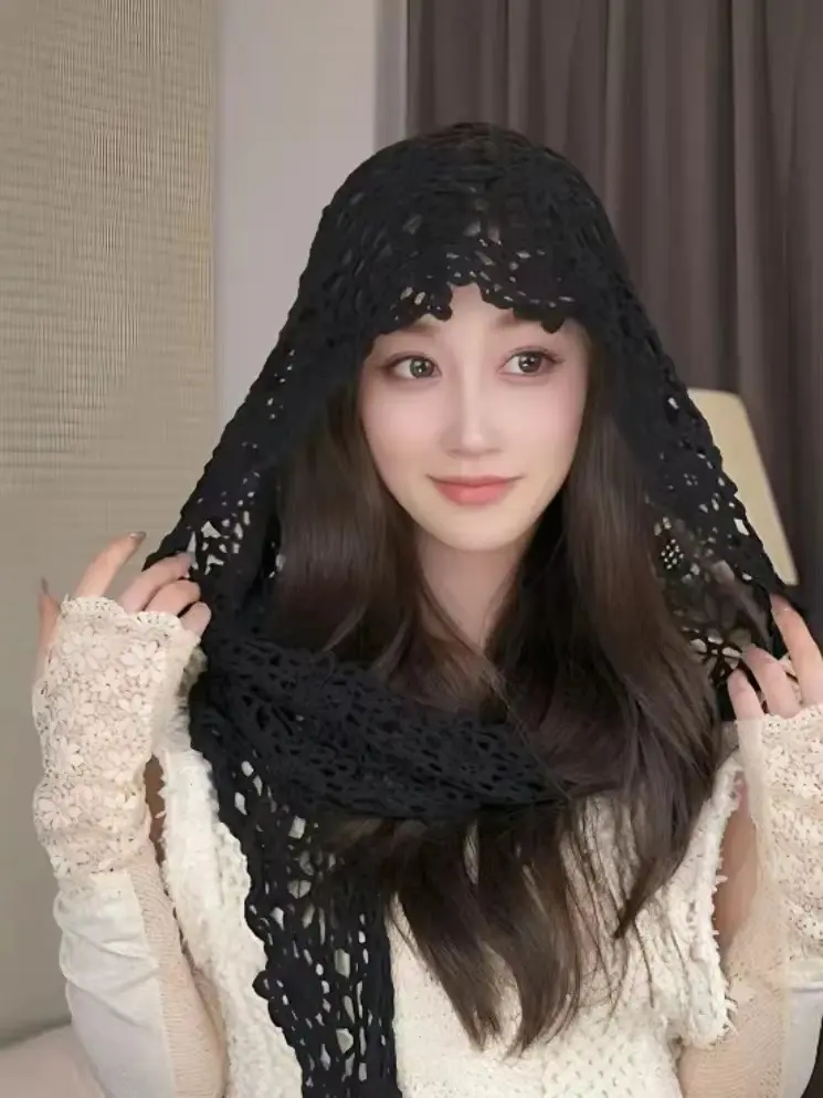 Fashionable and Stylish Triangle Scarf, Versatile Hollow Out Sunflower Scarf, One-piece Hat, Multifunctional Casual Shawl