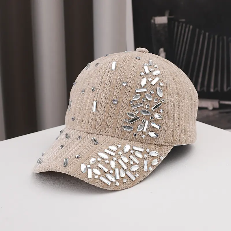 Fashionable And Versatile Gold Velvet Baseball Cap, Duckbill Cap, Autumn And Winter Outdoor Warm Sun Hat With Diamond Cap