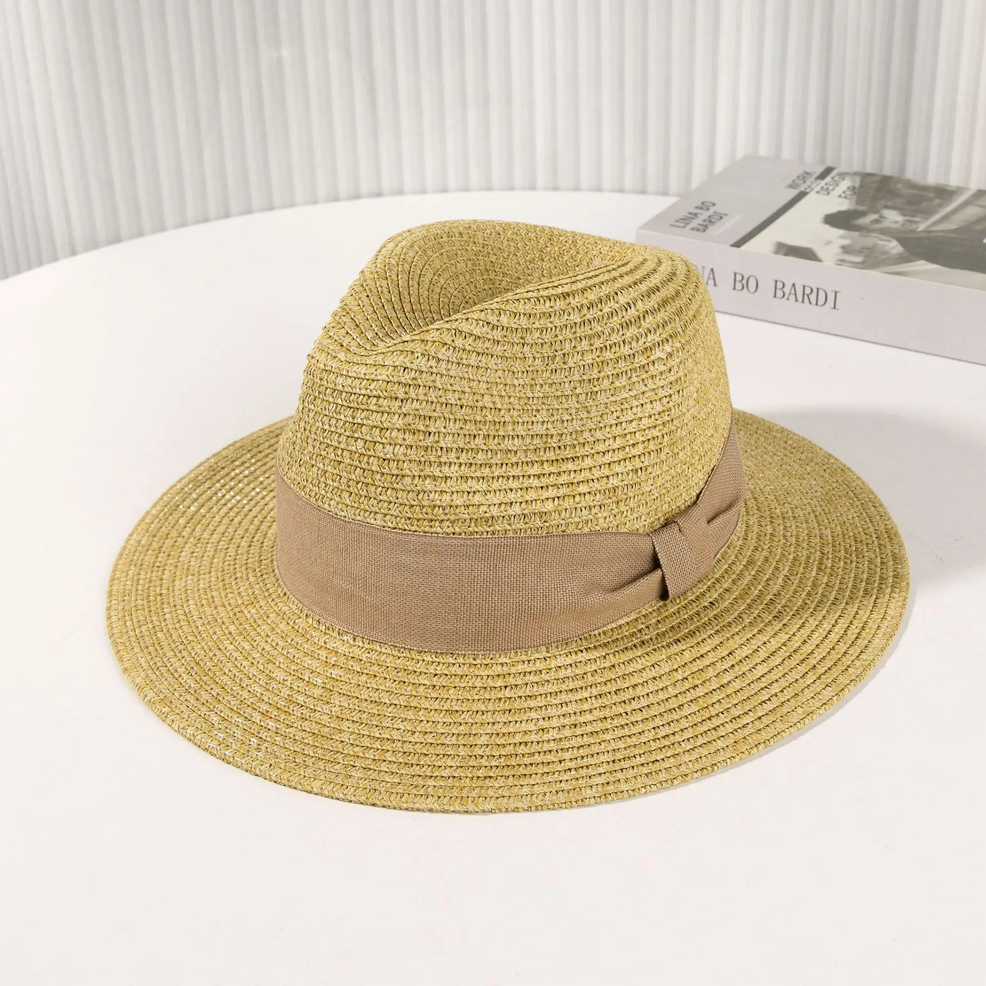 Spring/Summer New Panama Straw Hat Simple, Elegant, Fashionable Top Hat Outdoor Travel Sunscreen Hat Men's British Hat