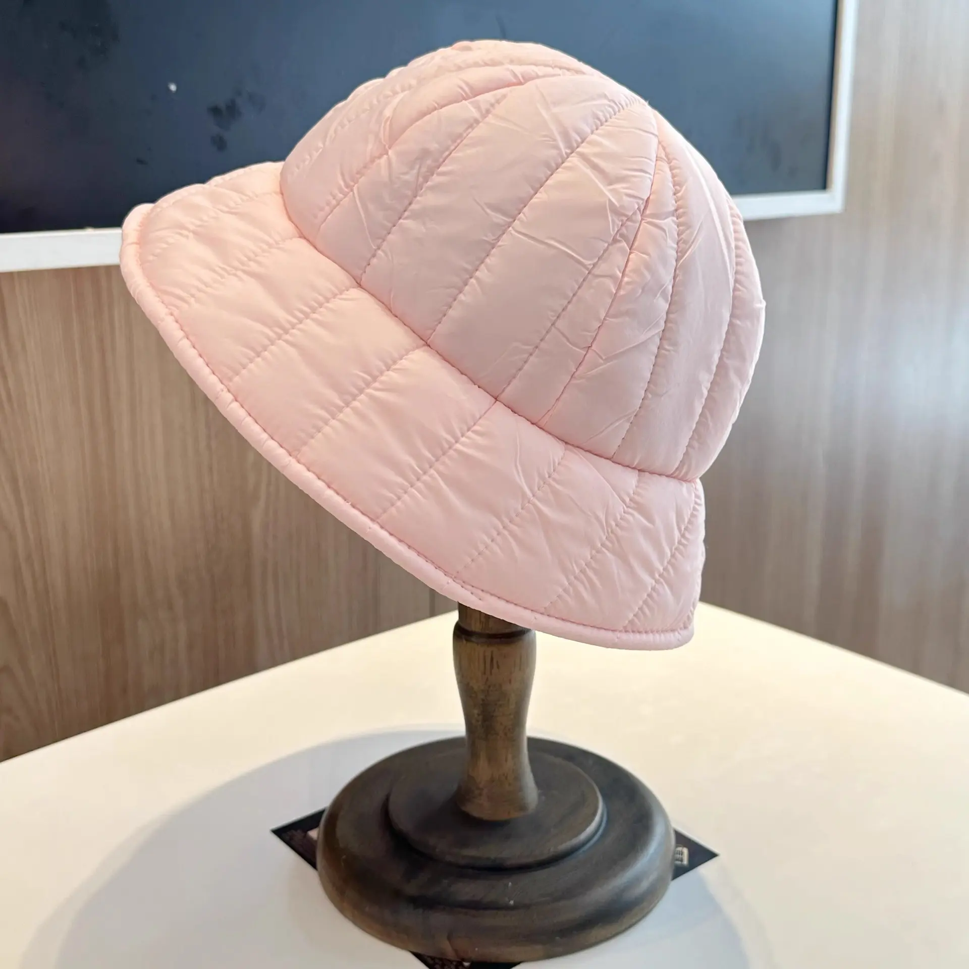 Fashionable Autumn and Winter Thick Down Cotton Fisherman Hat for Women, Warm and Windproof Hat, Basin Hat