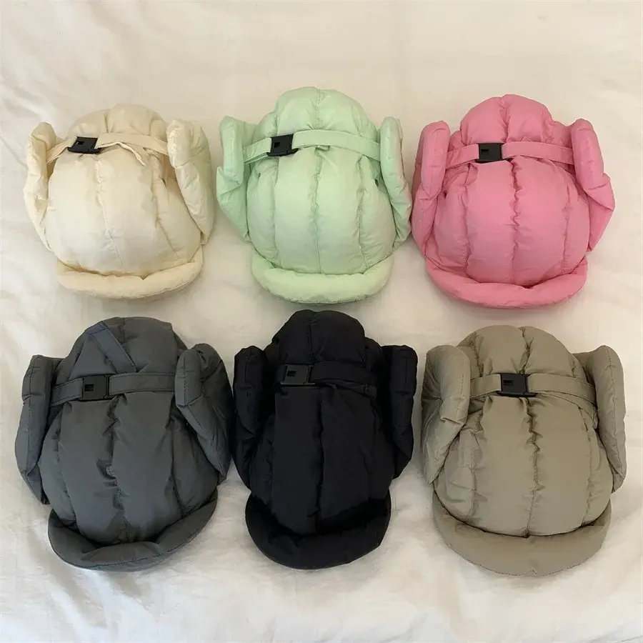 Winter Thick Warm Ear Protection Down Lei Feng Hat, Niche Korean Retro Cold Proof Outdoor Skiing and Cycling Flying Hat