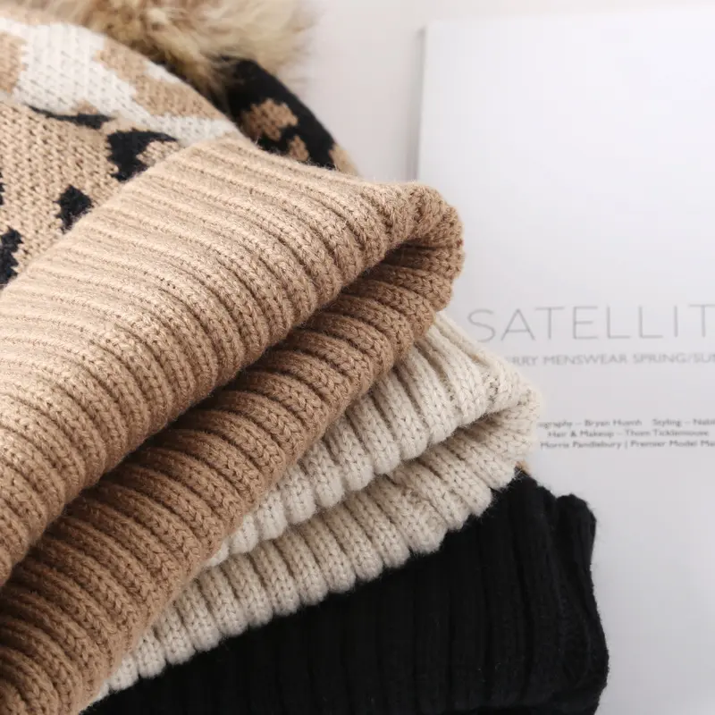 Leopard Knitted Hats For Men Women Autumn Winter Beanie Hats Outdoor Winter Hat Thicken Warm Caps Boy Girls Trendy Pom Pom Hat