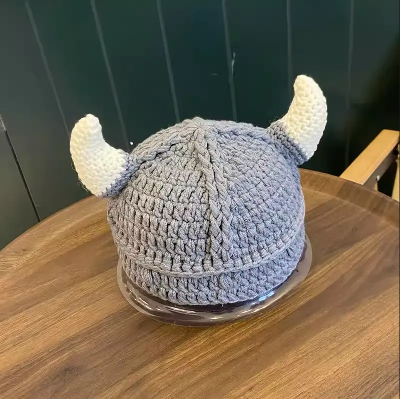 Fashionable Hand Hook Cow Horn Woolen Hat for Women, Autumn and Winter Personalized Pullover Hat, Casual Warm Hat, Street Hat