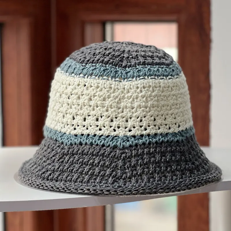 New Color Blocked Grass Woven Hollow Bucket hat For Summer Travel, Sun Protection And Sunshade Hat, Fashionable Fisherman Hat