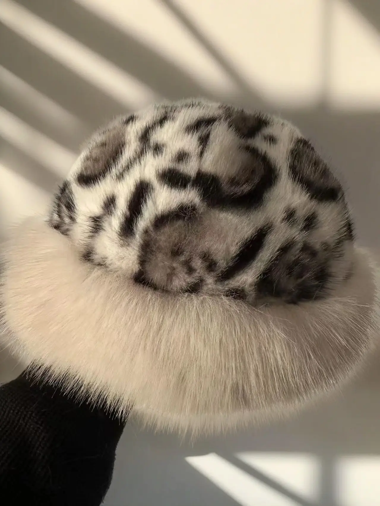 2025 New Leopard Print Plush Hat for Children, Autumn and Winter Retro Thick Warm Fisherman Hat, High-end Mongolian Hat