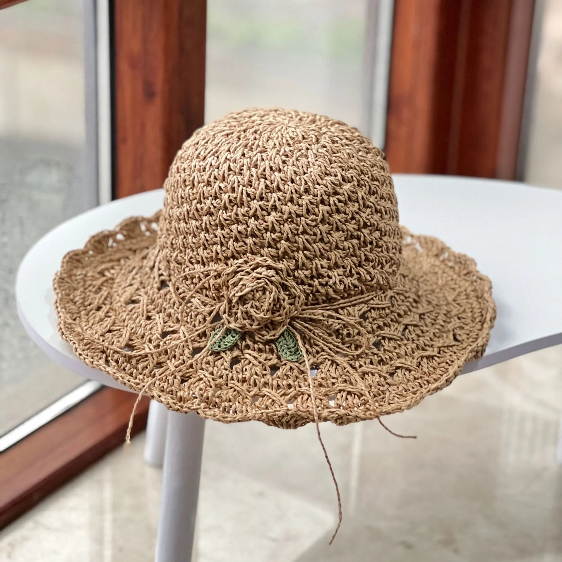 New Beach Hat Handwoven Summer Straw Hat Women's Sunshade Flower Fashion UV Protection Sun Hat