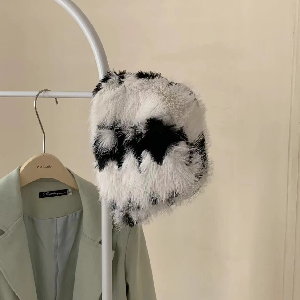 Imitation Fur Knitted Bucket Hats For Women Winter Thicken Warm Knitted Panama Bob Female Plush Fisherman Hats Basin Caps Gorros