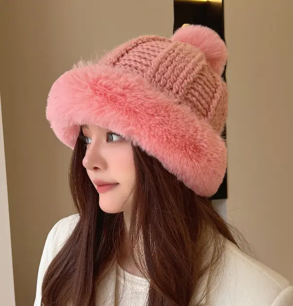 Plush Hat Women's Autumn and Winter Korean Version Showing Small Face Plush Hat Thickened and Warm Knitted Wool Ear Protection H