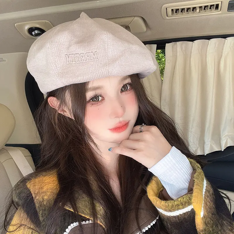 Autumn/Winter Hat Children's Korean Versatile Beret Retro Japanese Painter Hat Outdoor Travel Octagonal Hat