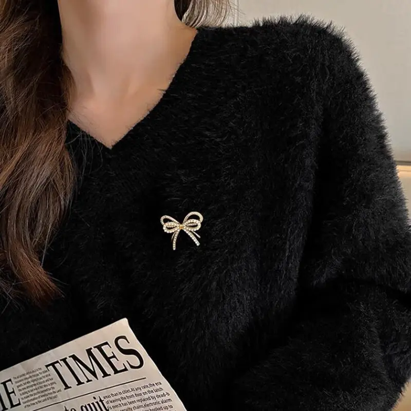 Ins Style Bowknot Pearl Light Luxury Brooch High-end Female Anti-light Corsage Fashion Fixed Clothes Pin Jewelry Accessories