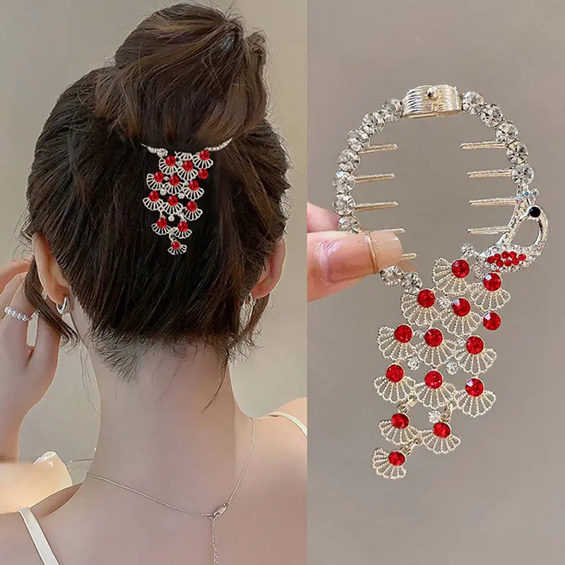 Elegant Exquisite Peacock Hair Claw Clip Shiny Rhinestones Women Girls Ponytail Buckle Hairpin Hair Accessories