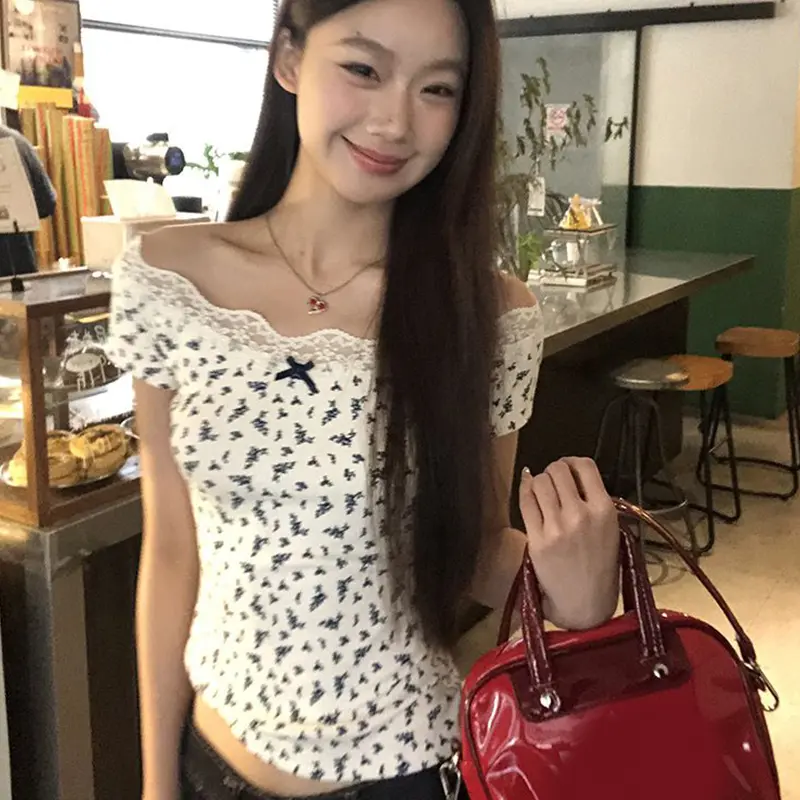 Summer Sweet Floral T-shirt Women's Sexy Lace Patchwork Off-shoulder Short Sleeve Slim Crop Top