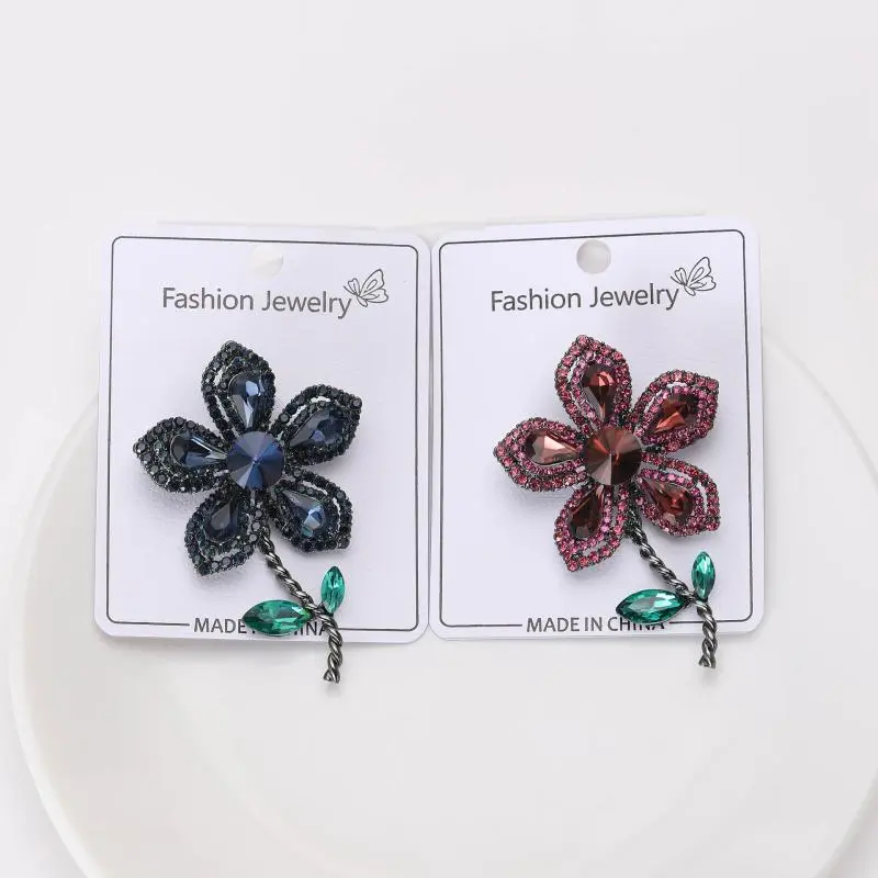 Vintage Luxury Rhinestone Crystals Flower Brooches For Women Clothing Coat Jewelry Accessries Gifts