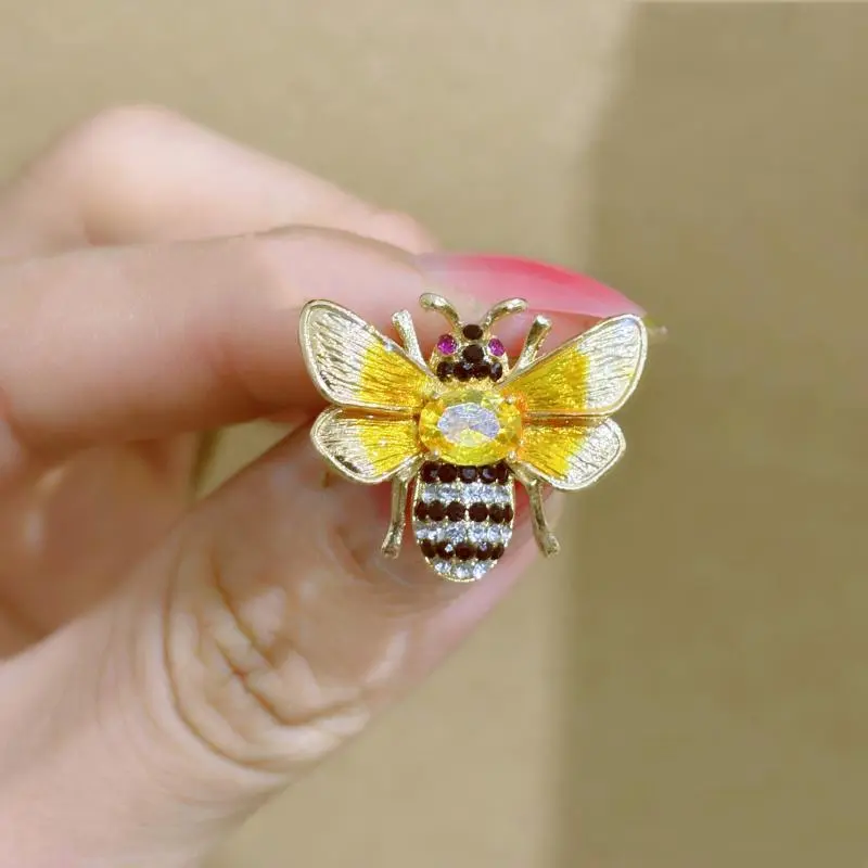 Fashion Cute Insect Little Bee Zircon Brooches For Women Clothing Coat Jewelry Accessries Gifts