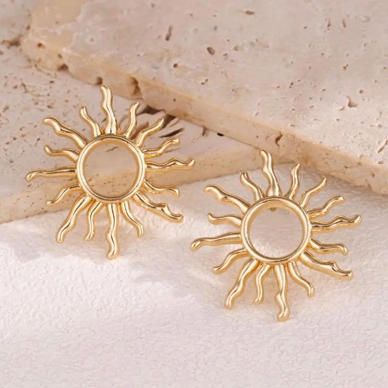 Fashion Temperament Elegant Sun Flower Stud Earrings For Women Daily Jewelry Gift