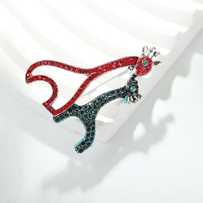 Fashion Rhinestone Animal Double Giraffe Brooches For Women Clothing Coat Jewelry Accessries Gifts