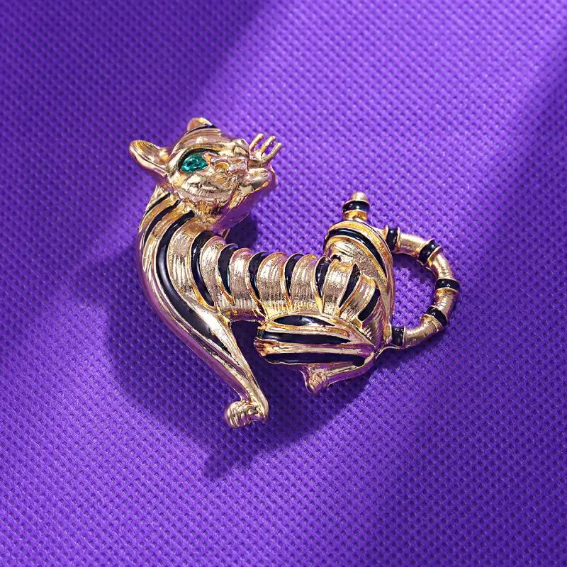 Fashion Exquisite Animal Tiger Brooches For Women Clothing Coat Jewelry Accessries Gifts