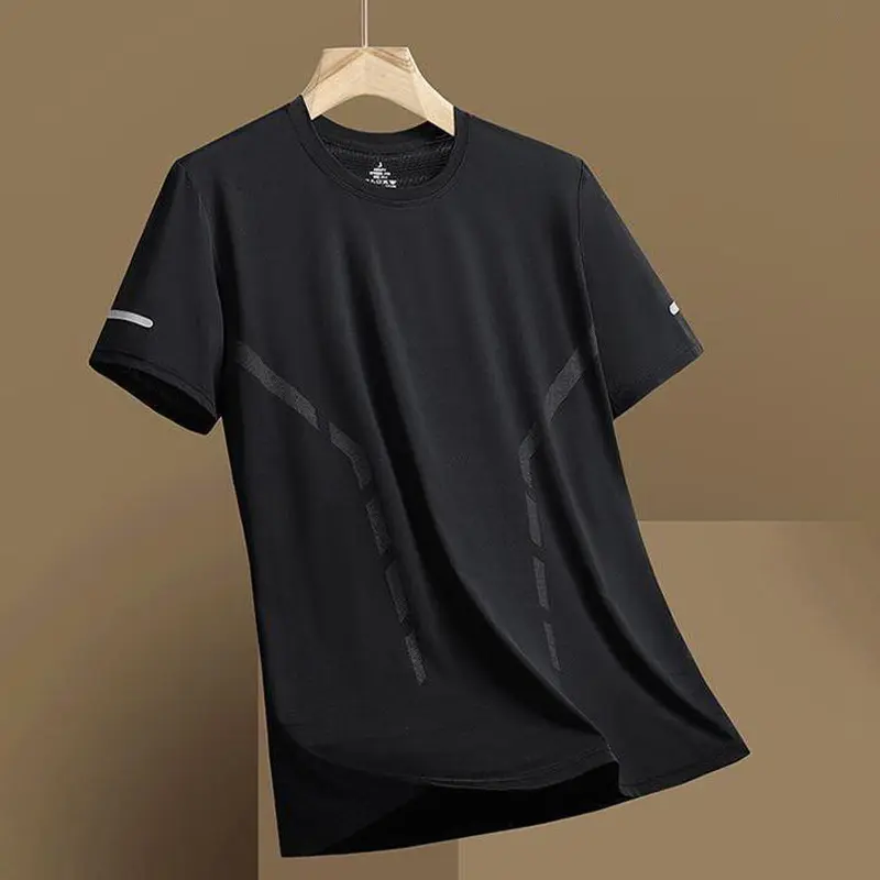 Summer Men's Breathable T-shirt Outdoor Fitness Sports Tops Casual O-neck Loose Short Sleeve Tee Quick Dry Material Men Clothing