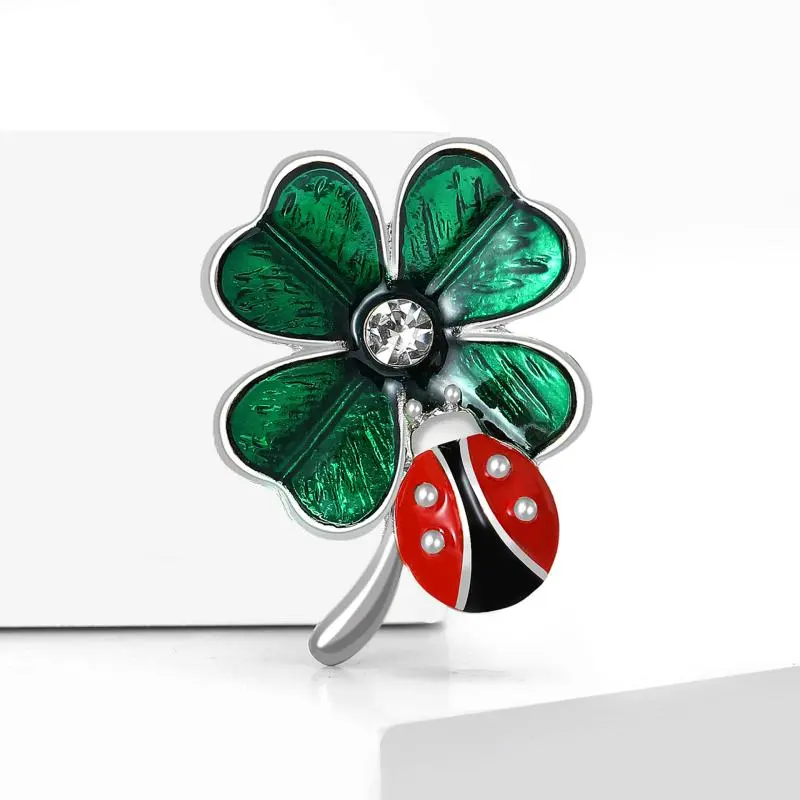 Fashion Enamel Ladybug Four Leaf Clover Brooches For Women Unisex 2-color Enamel Grass And Beetle Brooch Pins Gifts