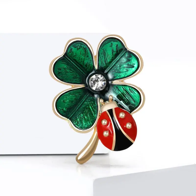 Fashion Enamel Ladybug Four Leaf Clover Brooches For Women Unisex 2-color Enamel Grass And Beetle Brooch Pins Gifts