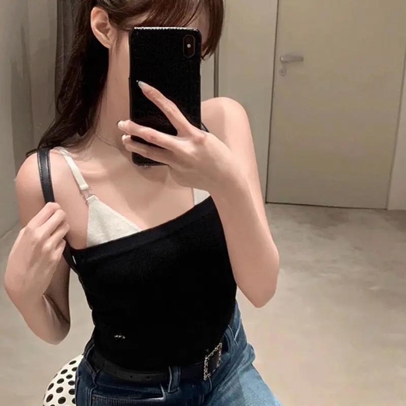 2025 Summer Fake Two-Piece Contrast Color Design Knitted Slim Bottom Outerwear Camisole