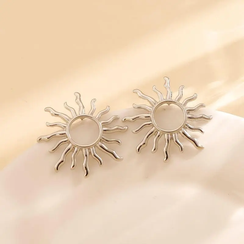 1Pair Fashion Temperament Elegant Sun Flower Stud Earrings For Women Piendientes