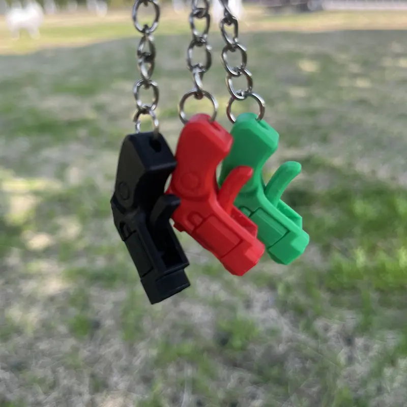 Creative Weapon Mini Gun Model Pendant Keychain Fashion Bag Decoration Stress Relieving Toys Keychain Car Key Rings Gifts