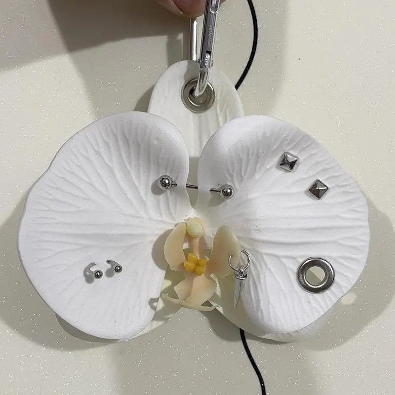 Creative Beautiful Phalaenopsis Cloth Keychain Simulation Flowers Keyring Phone Charms Elegant Bag Pendant Accessories Gift
