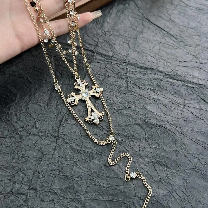 Clavicle Chain Necklace with Retro Baroque Cross Pendant; Multi-layered Personalized Luxury Jewelry Accessory