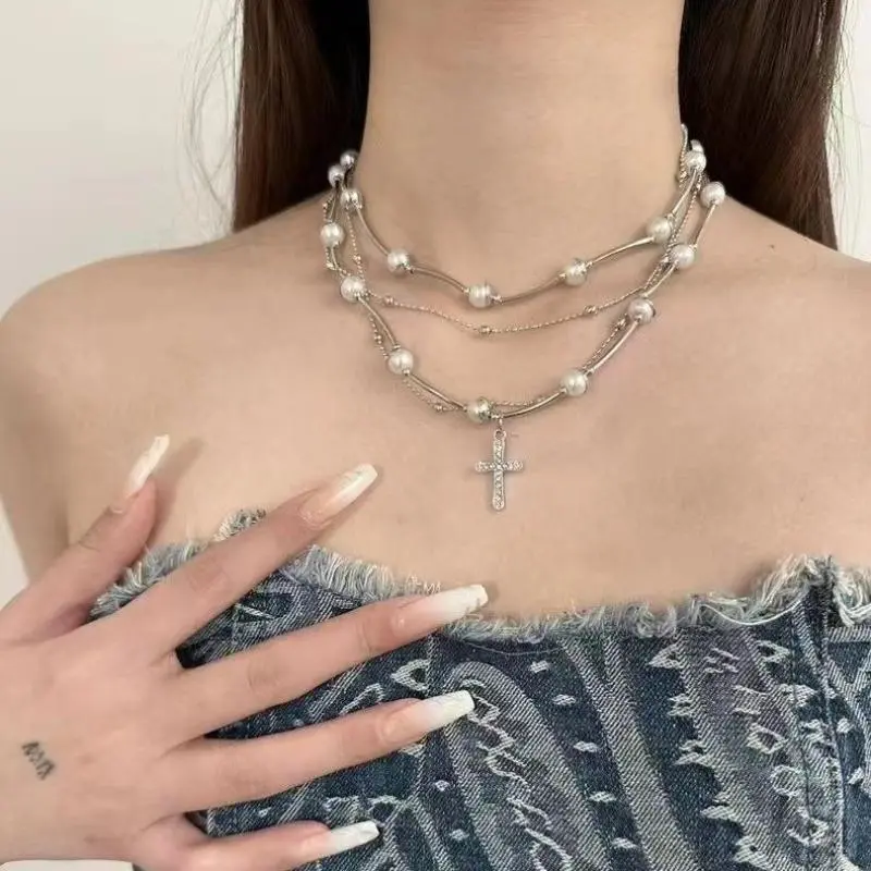 Clavicle Chain Necklace with Retro Baroque Cross Pendant; Multi-layered Personalized Luxury Jewelry Accessory
