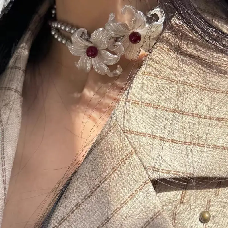 Fashion Double Layered Pearl Bead Necklace Ring For Women Men Gothic White Iris Flowers Short Necklace Y2K Charm Jewelry Gifts