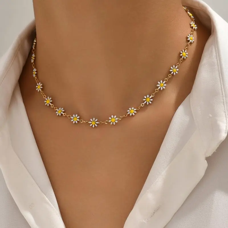 Kpop Flower Daisy Clavicle Chain Necklace For Women Summer Sweet Short Choker Fashion Statement Jewelry Gift Y2K Accessories