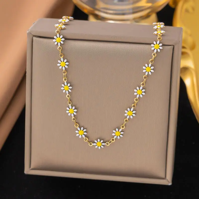 Kpop Flower Daisy Clavicle Chain Necklace For Women Summer Sweet Short Choker Fashion Statement Jewelry Gift Y2K Accessories