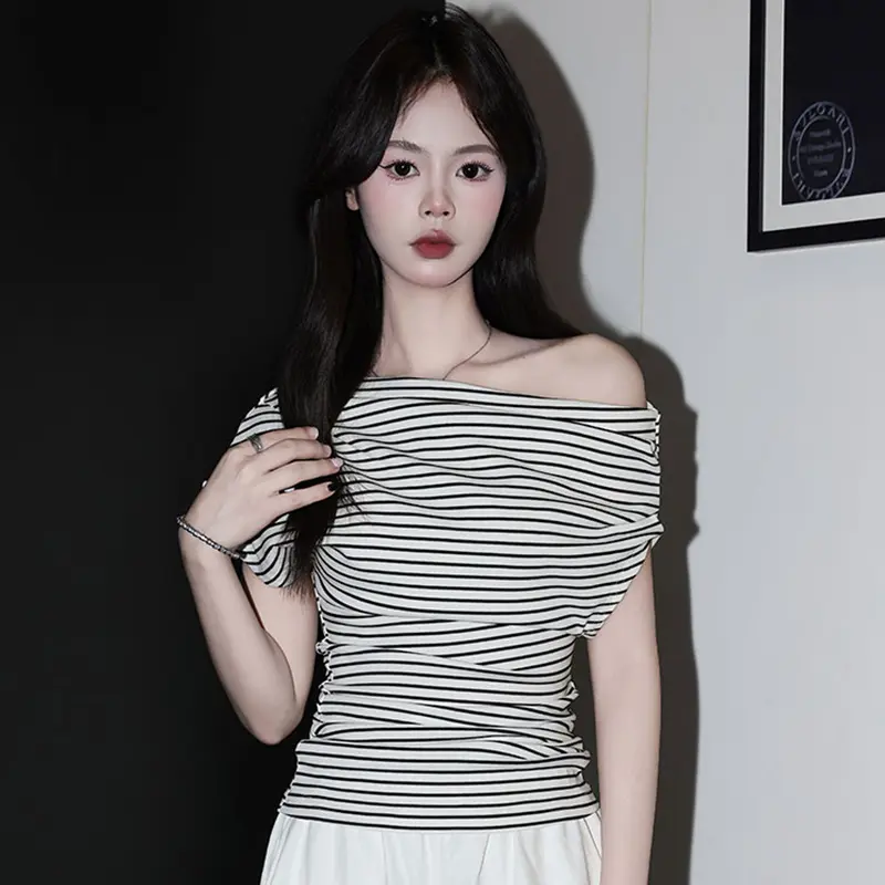 Sloping Shoulders Striped Short-Sleeved T-shirt Women Summer Casual Cropped Top