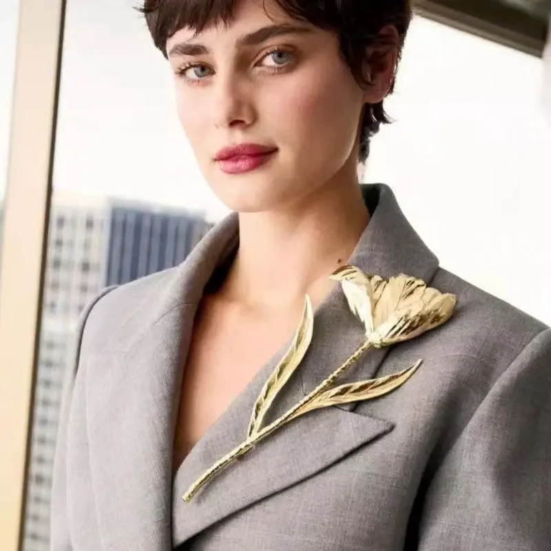 Classic Oversized Metallic Leaf & Flower Brooch for Girls & Women, Suit Corsage Pins for Parties, Perfect as Gift or Accessory