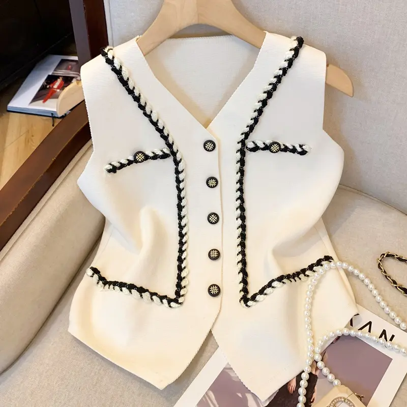 Fashionable Korean Style Women's V-Neck Vest New Style Polyester Fiber Mixed Fabric Small Fragrance Style Top