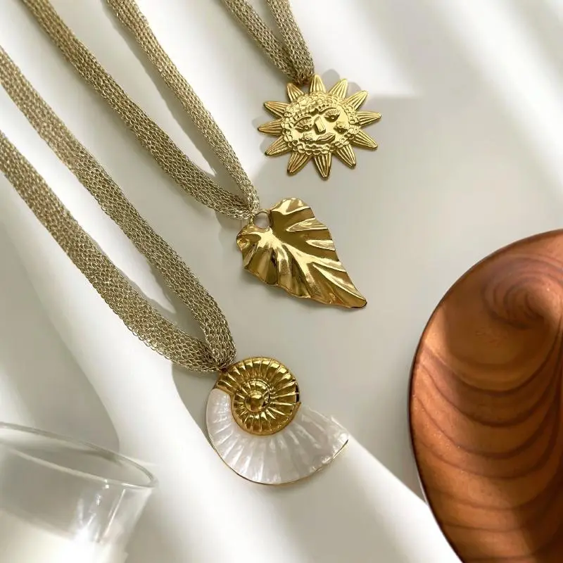 1/2/3Pcs Contemporary Stainless Steel White Resin Conch Leaf Sun Pendant Necklace; Women's Chic Knitted Mesh Belt Chain.