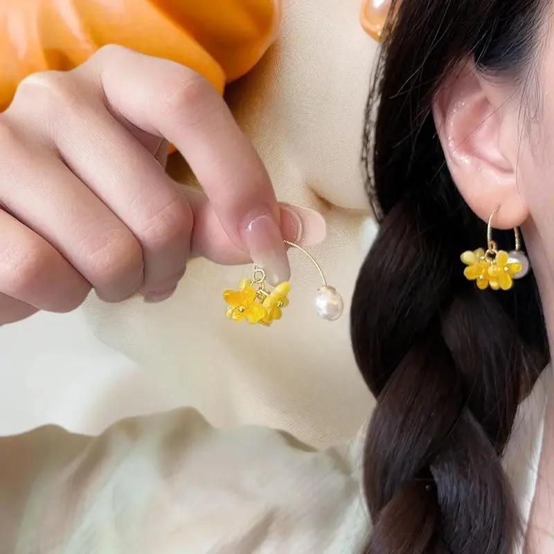 Women's Elegant Yellow Osmanthus Tassel Earrings, Long Floral Pearl Drops Statement Jewelry