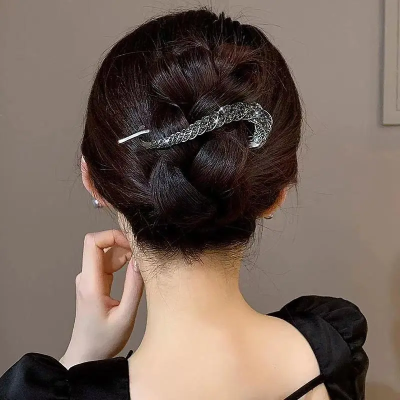 Classic Rhinestone Twist Clip Light Luxury Temperament Twist Clip Straight Clip Ball Clip Versatile Style