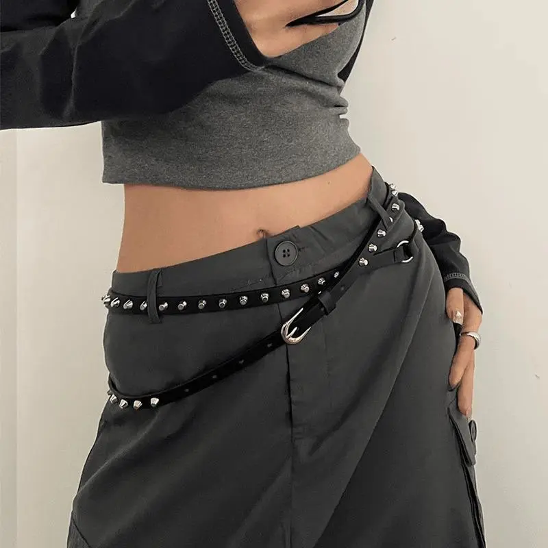 Versatile Women's Solid Black Double Circle Belt in PU Leather for Dress & Jeans Adornment