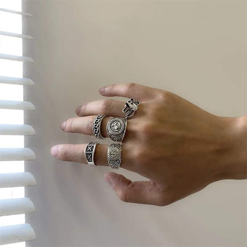 Vintage Geometric Totem Men's Ring Set - 5-Piece Cool Metal Rings For Men, Trendy Symbolic Design