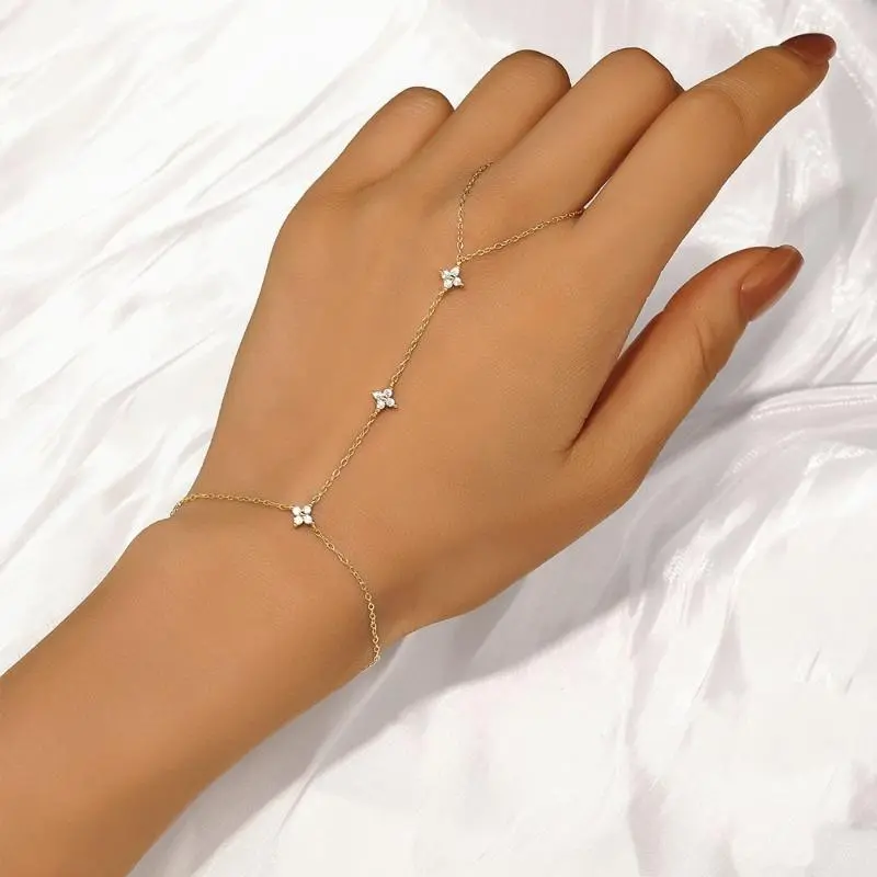 Alloy Fine Jewelry Geometric Lucky Flower Sparking Zircon Bracelets For Women Simple Thin Hand Chain Bracelets Jewelry