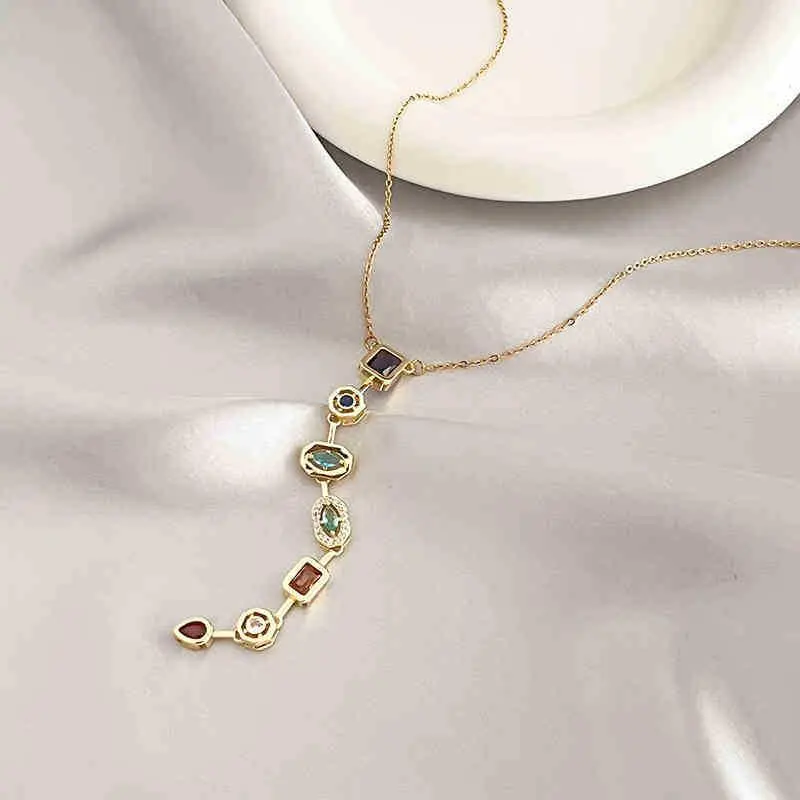 Tassel Necklace with Colorful Zircon, Retro Styled Long Pendant Chain, Luxury Light Collarbone Jewelry for Women