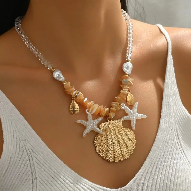 Summer Shell Starfish Conch Pendant Necklace For Women Transparent Crystal Bead Necklace Vacation Style Jewelry Accessory