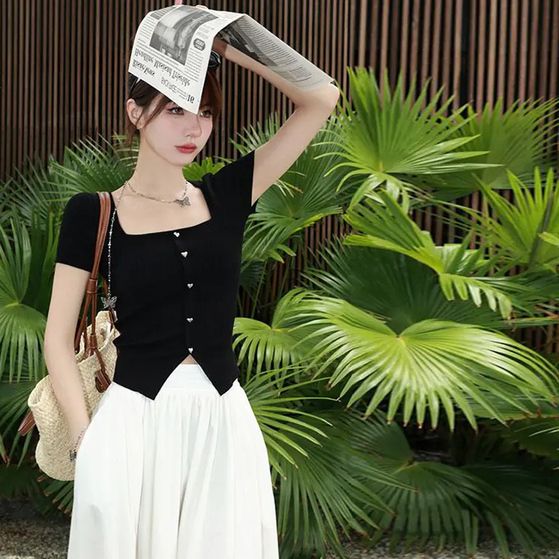 Fashionable Casual Slim Fit Square Neck Sweet College Style Knitted Short-Sleeved Top