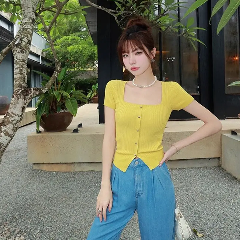 Fashionable Casual Slim Fit Square Neck Sweet College Style Knitted Short-Sleeved Top