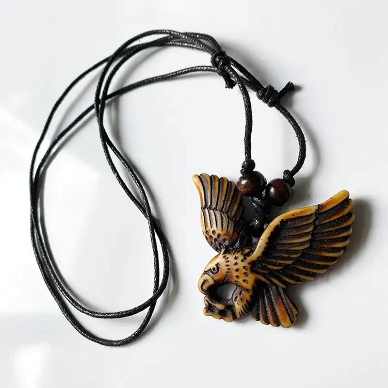 Retro Falcon Creative Eagle Pendant Necklace Trendy Men Unique Eagle Necklace Jewelry Gift