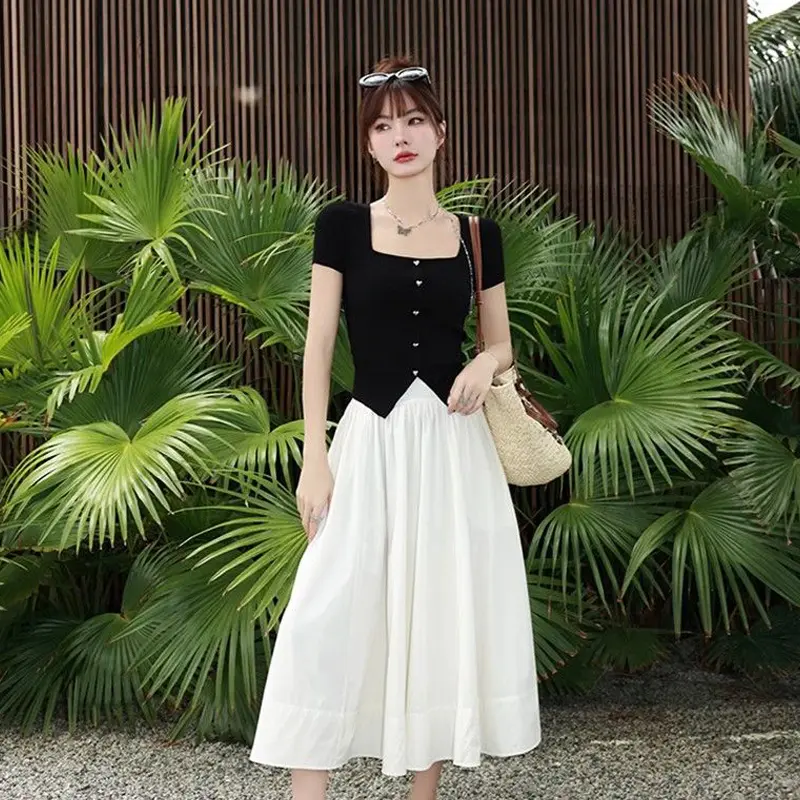 Fashionable Casual Slim Fit Square Neck Sweet College Style Knitted Short-Sleeved Top